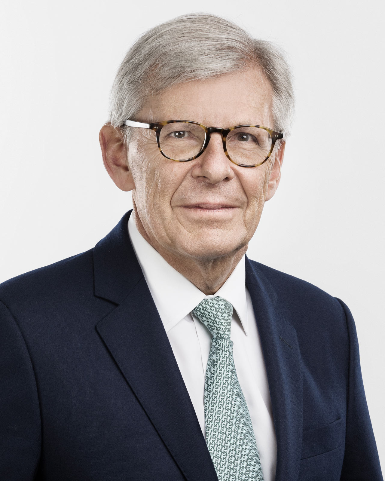 Portrait corporate direction